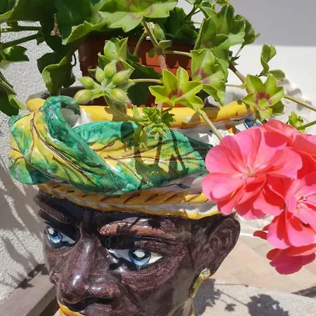 Il Girasole * 지아르디니낙소스