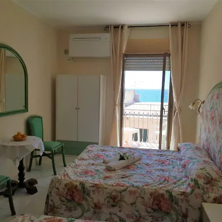 Il Girasole לינה וארוחת בוקר *